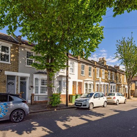 The Stratford Villa London Exterior photo